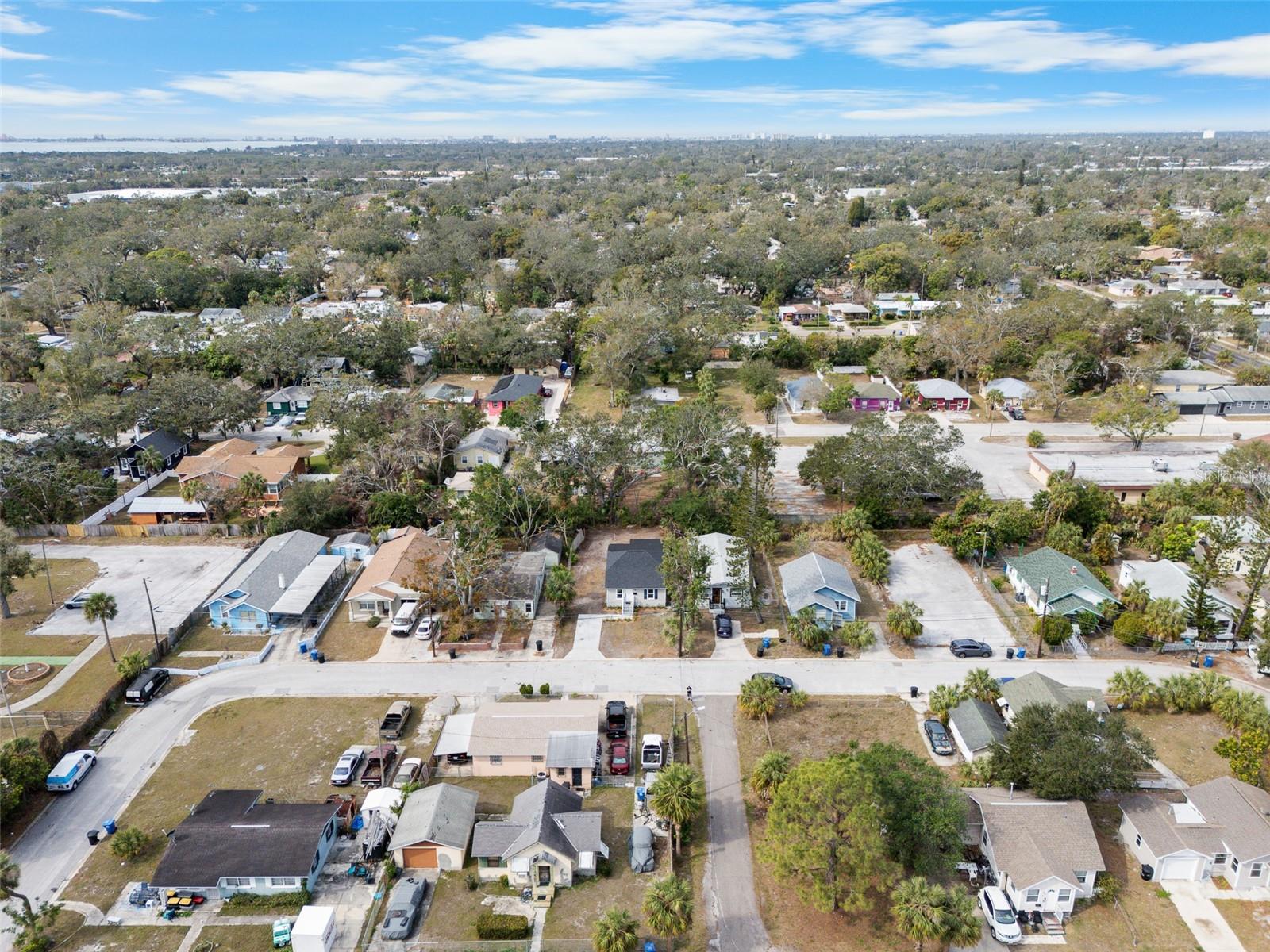 Listing photo id 35 for 1931 24th Street S