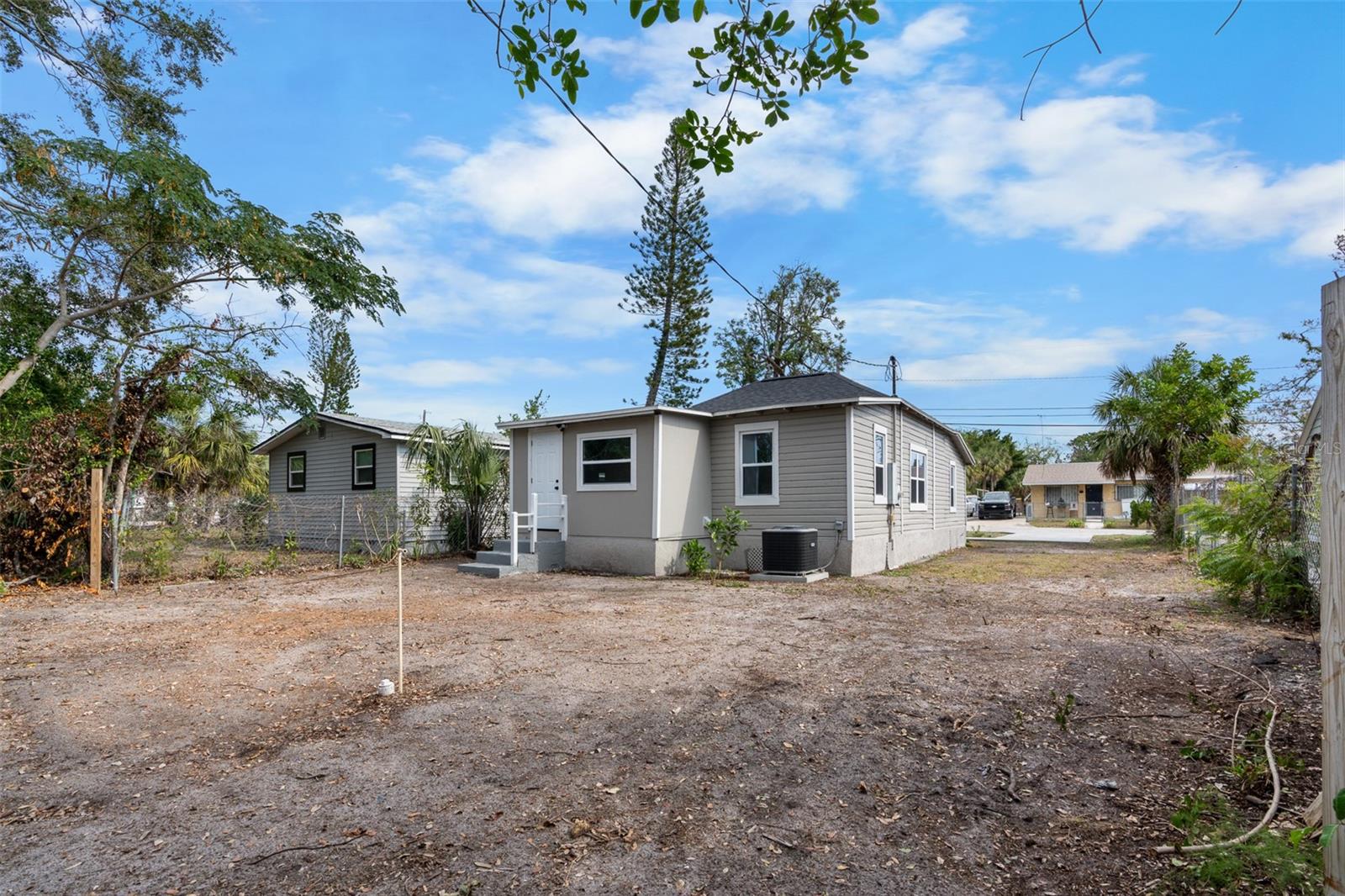 Listing photo id 38 for 1931 24th Street S