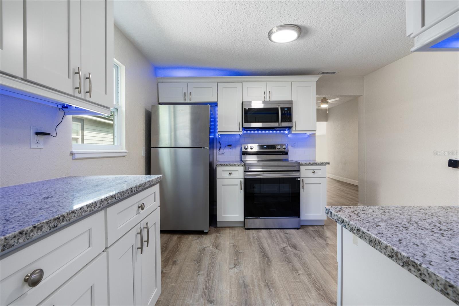 Listing photo id 6 for 1931 24th Street S