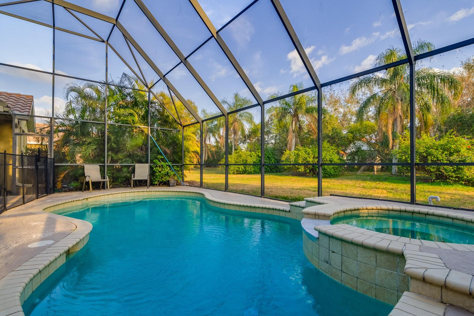Image 29 of 49 For 10534 Bermuda Isle Drive