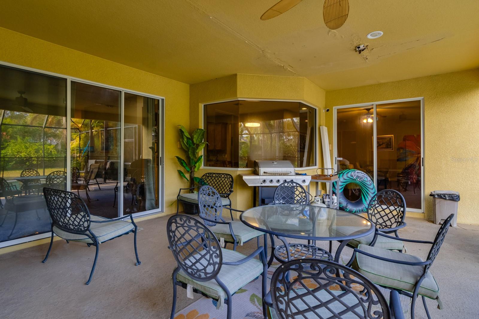 Image 32 of 49 For 10534 Bermuda Isle Drive