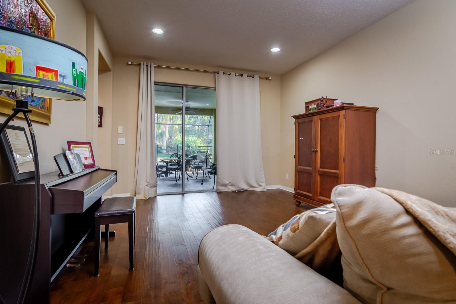 Image 8 of 49 For 10534 Bermuda Isle Drive