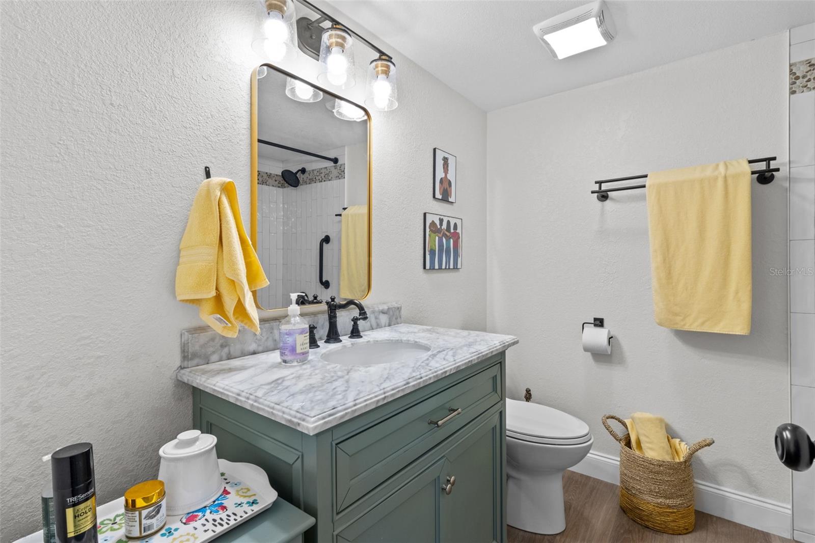 Listing photo id 18 for 3824 37th Street S 65