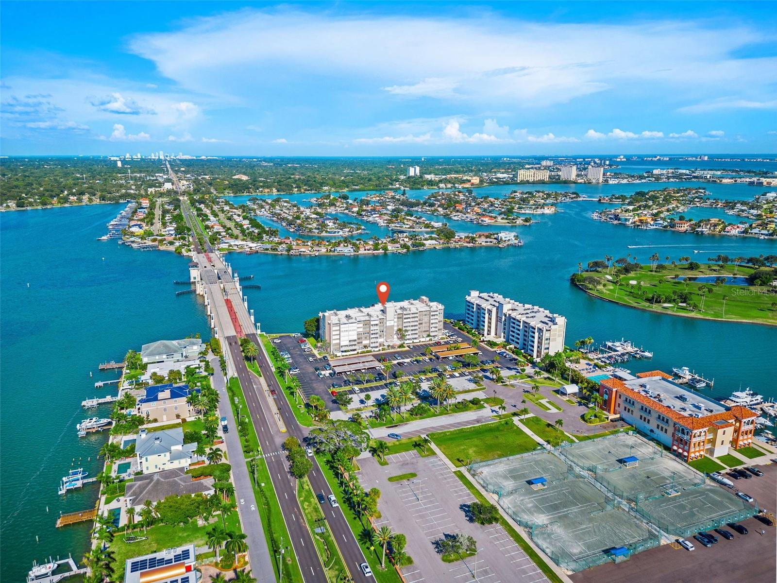 Image 38 of 40 For 500 Treasure Island Causeway 308