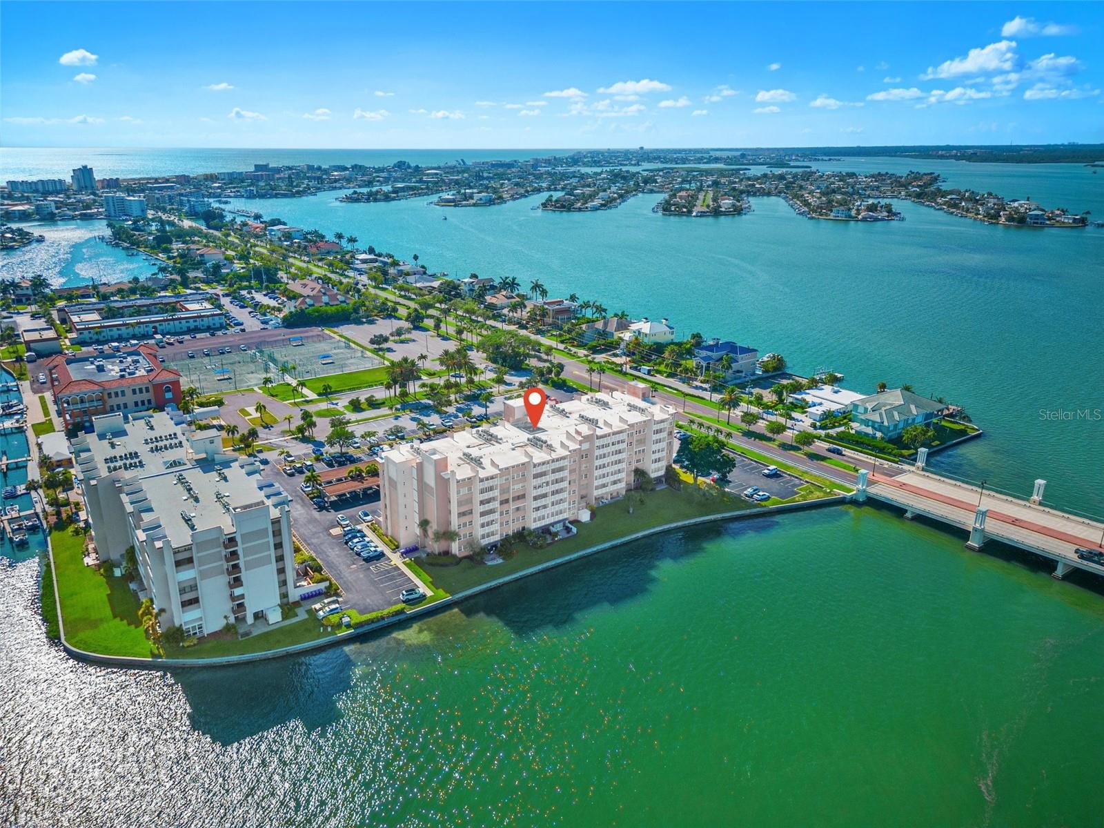 Listing photo id 38 for 500 Treasure Island Causeway 308