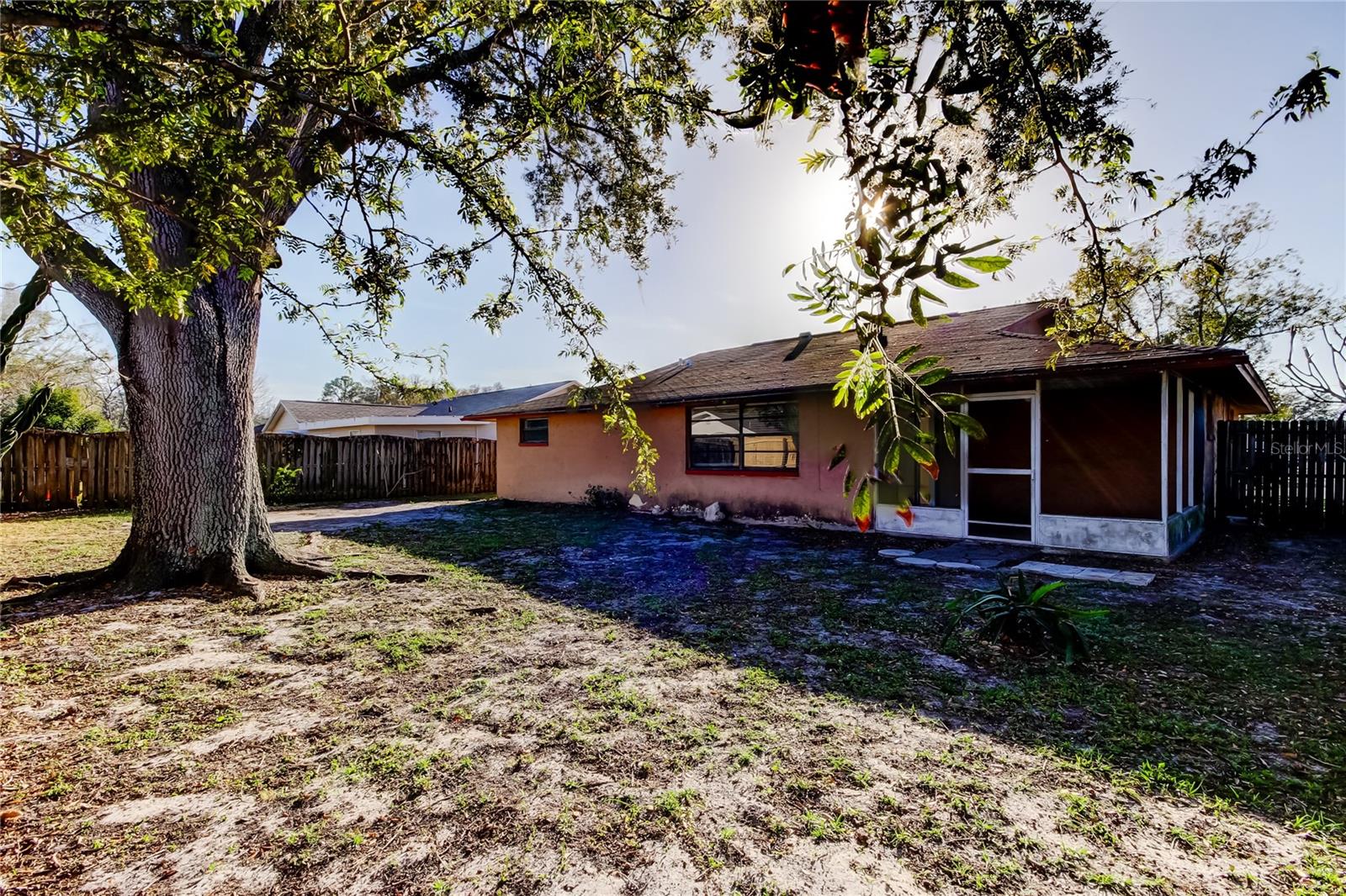 Listing photo id 31 for 4142 Sawgrass Boulevard