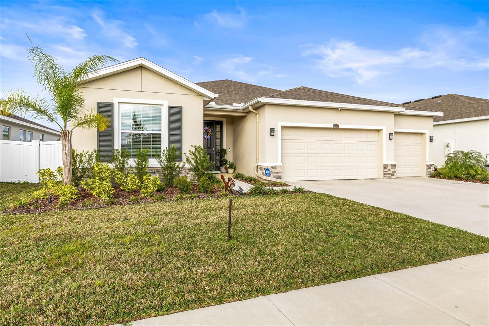 Details for 7324 Steer Blade Drive, ZEPHYRHILLS, FL 33541