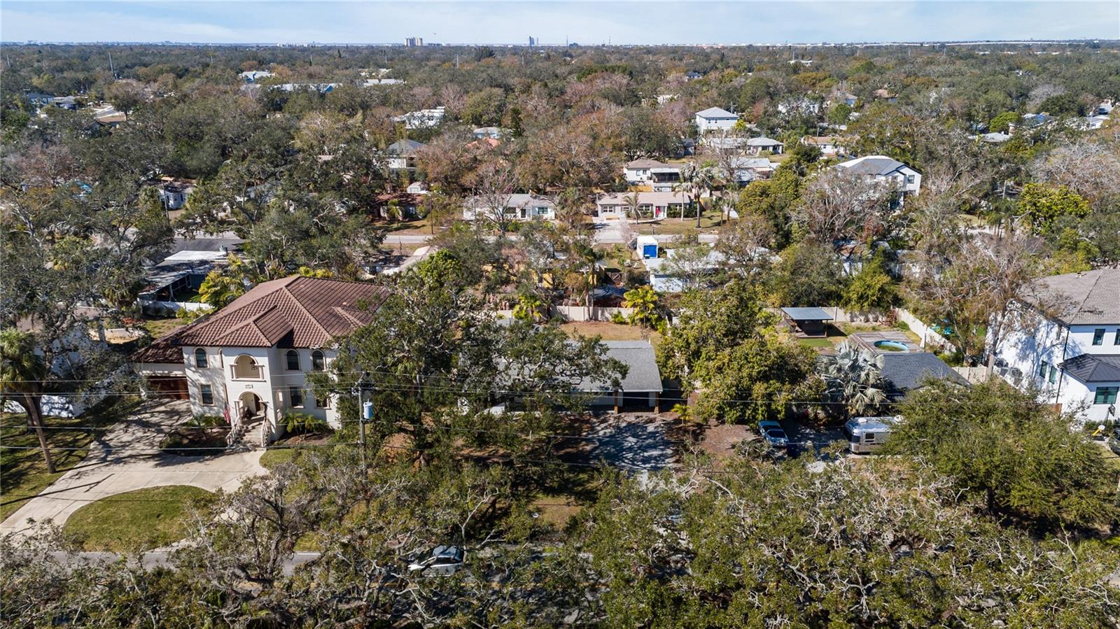 Image 9 of 11 For 6225 Bayshore Boulevard