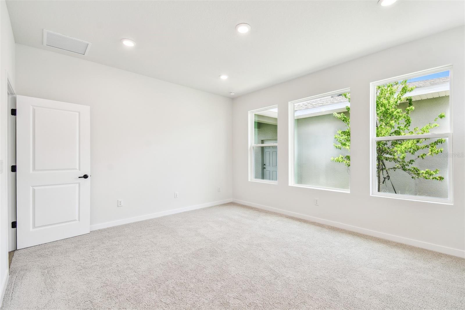 Image 24 of 41 For 28784 Rambutan Drive