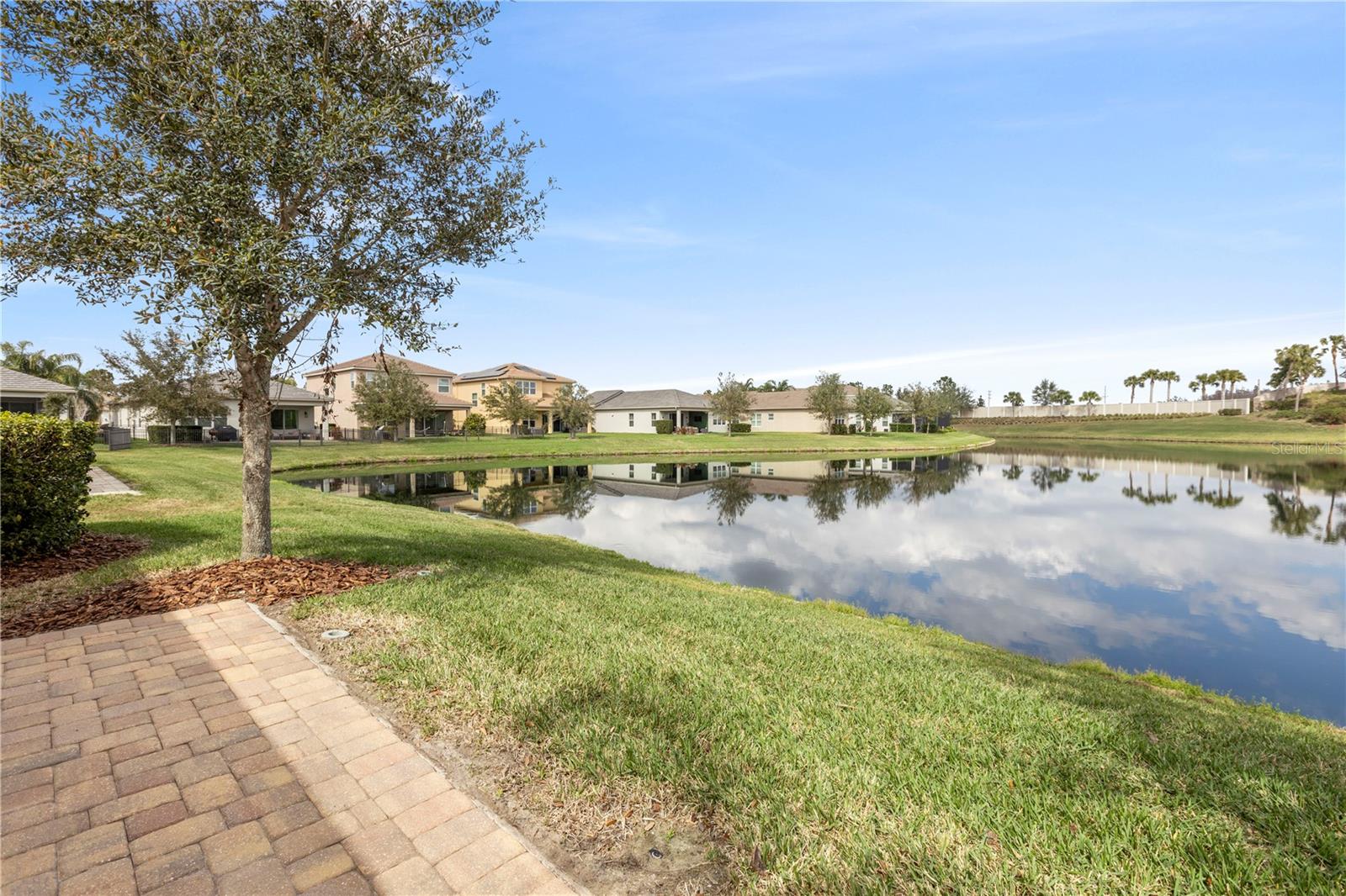 Listing photo id 40 for 30393 Palmer Oak Drive