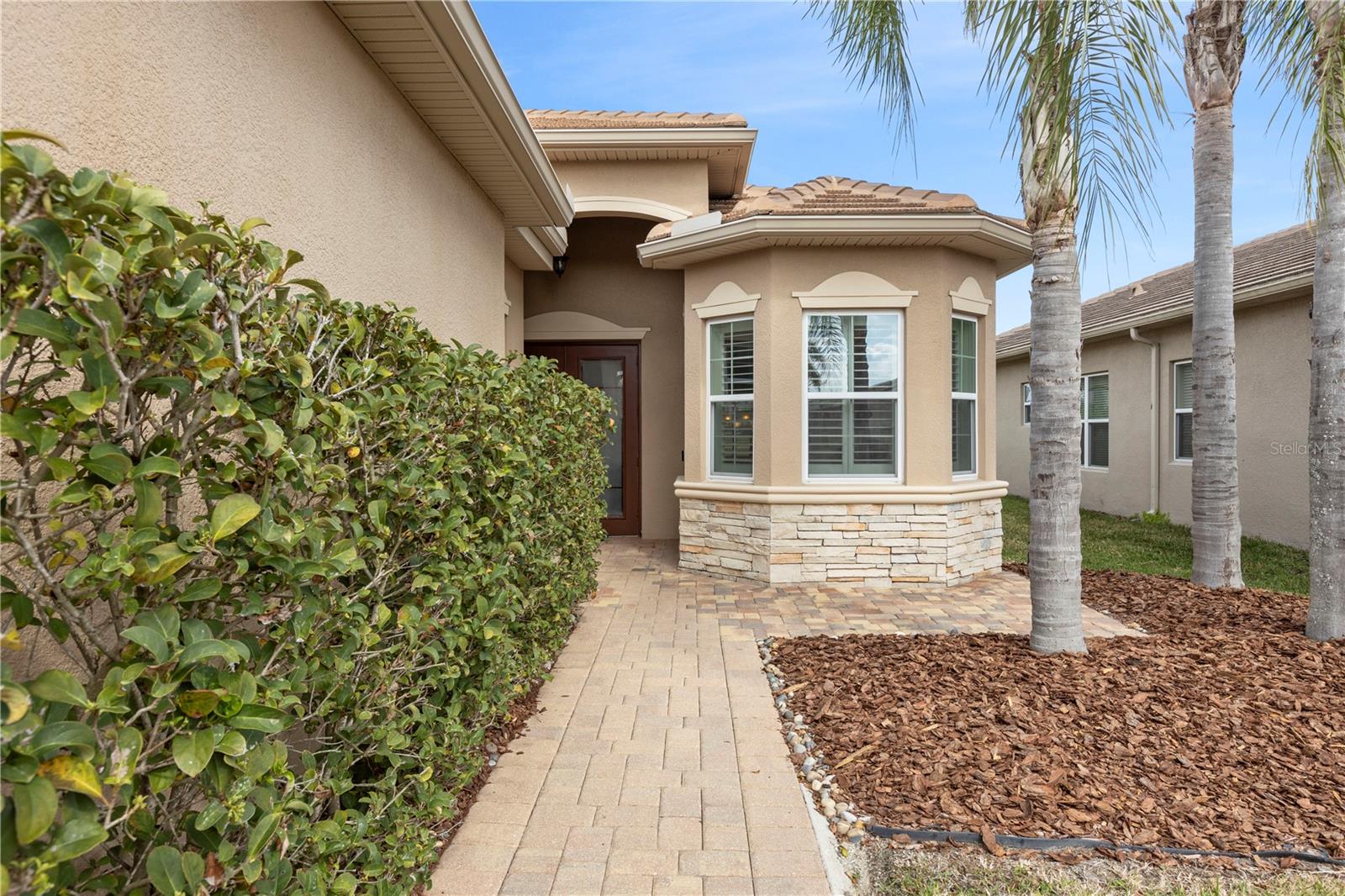 Listing photo id 3 for 30393 Palmer Oak Drive