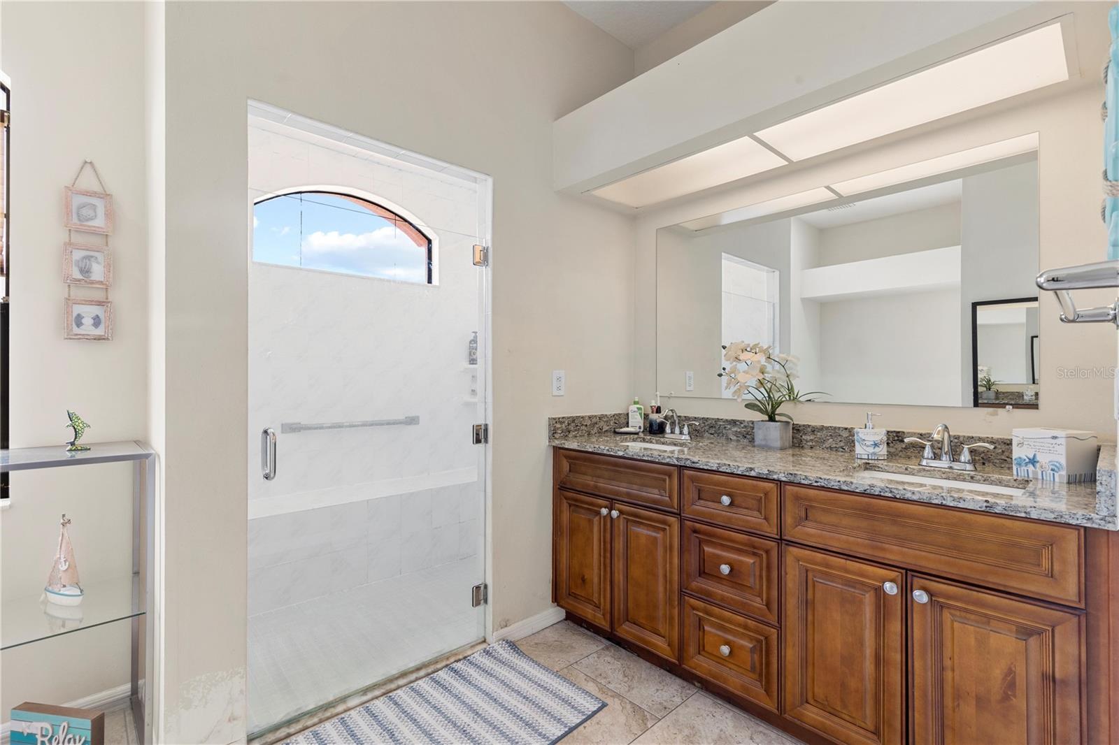 Image 14 of 41 For 13481 Pullman Drive