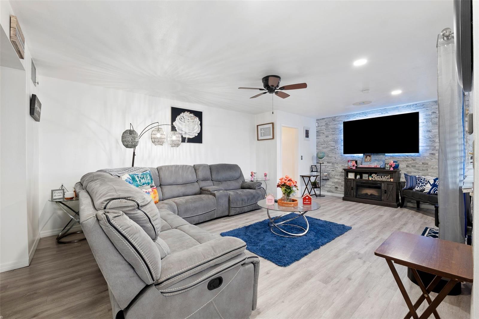 Image 12 of 20 For 1205 Hacienda Drive