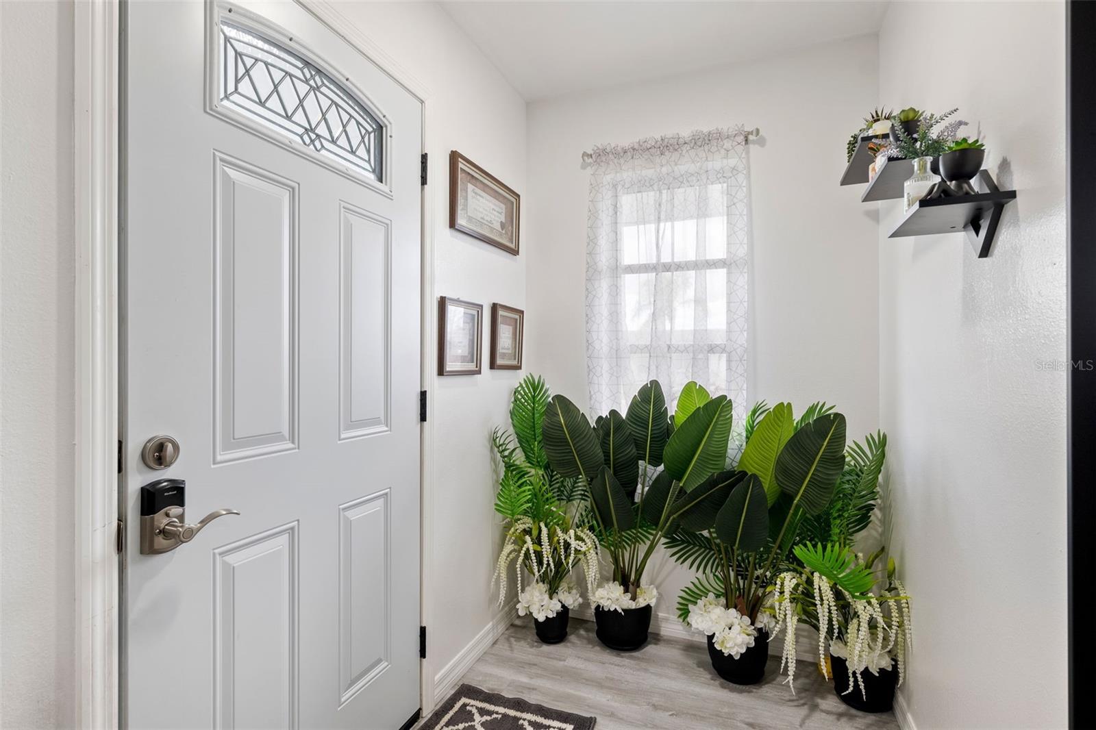Image 6 of 20 For 1205 Hacienda Drive