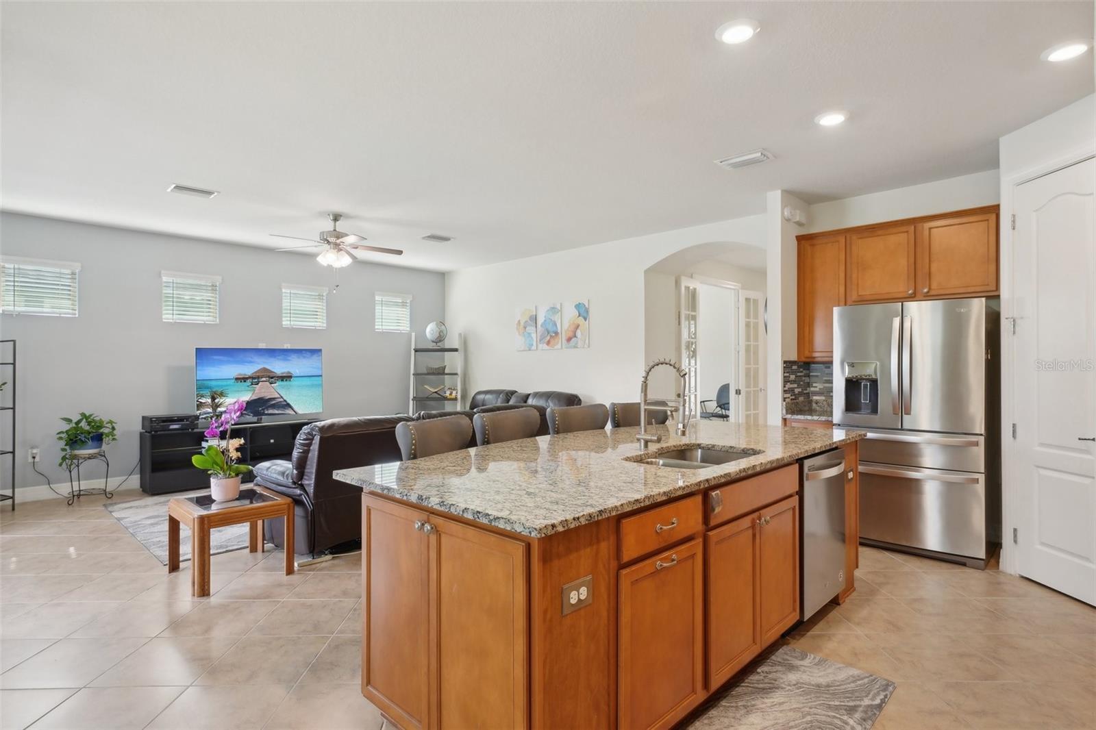 Listing photo id 10 for 7580 Pool Compass Loop