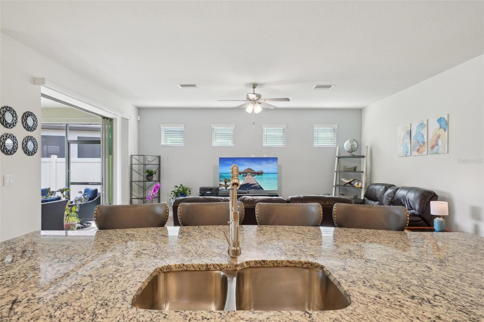 Listing photo id 13 for 7580 Pool Compass Loop