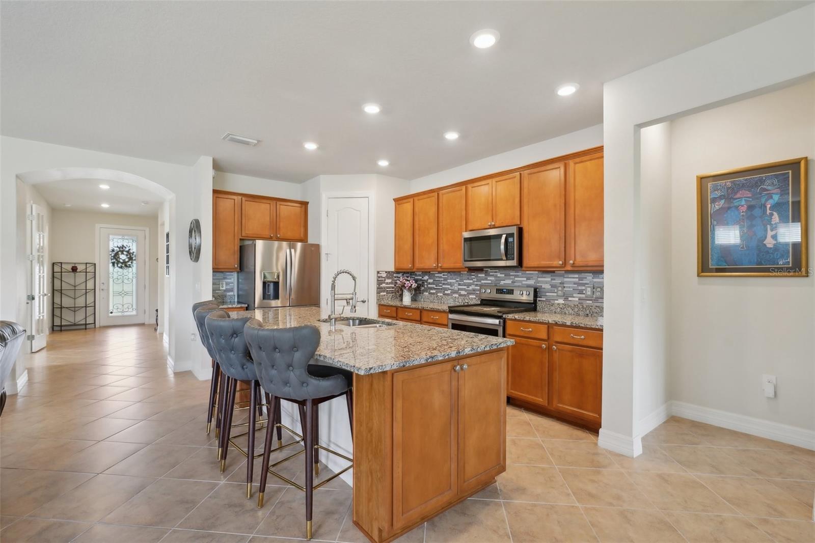 Listing photo id 16 for 7580 Pool Compass Loop