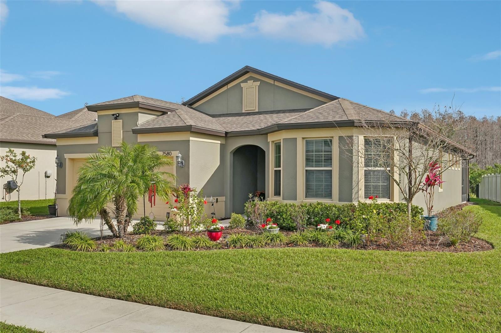 Listing photo id 0 for 7580 Pool Compass Loop
