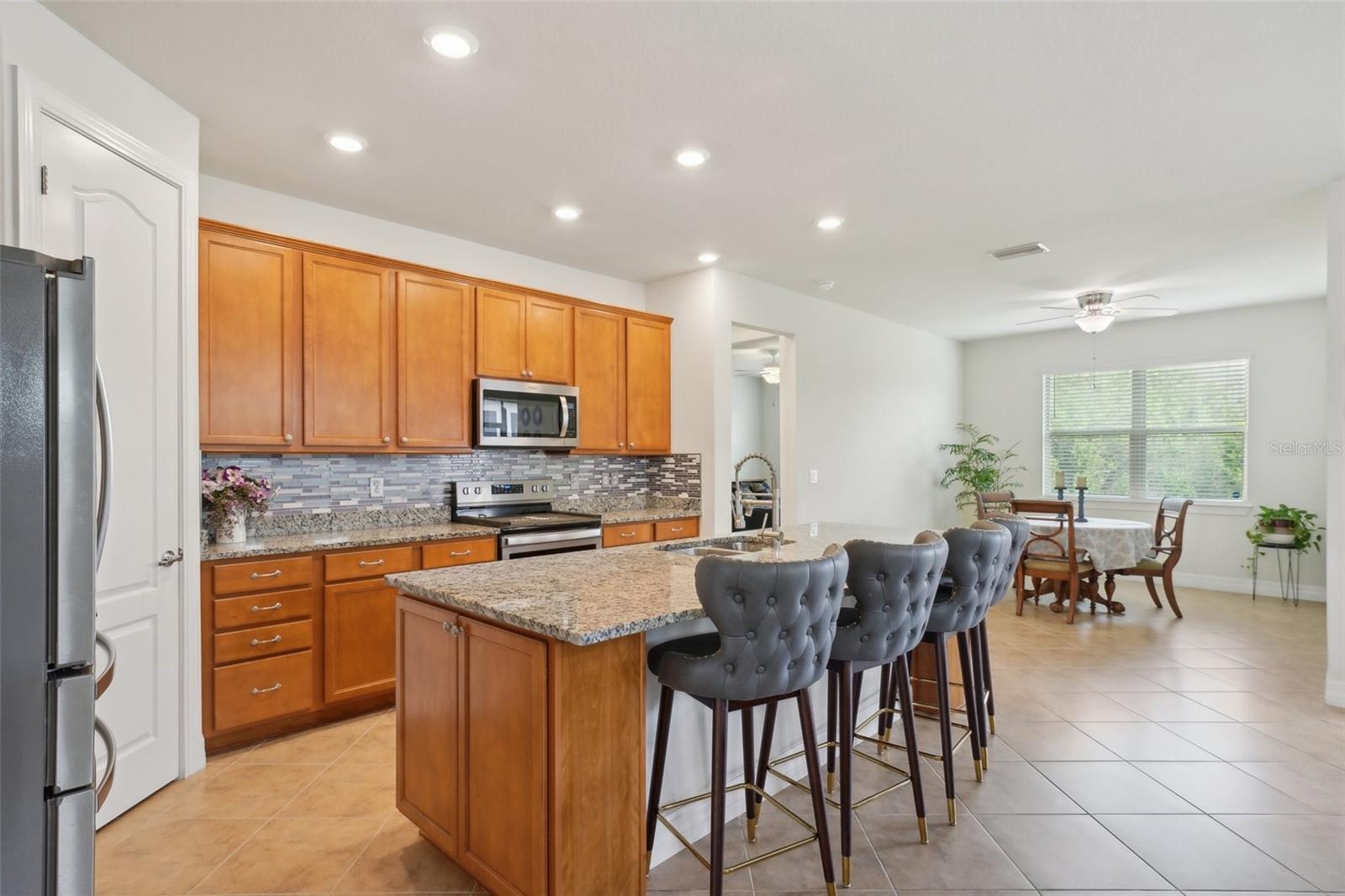 Listing photo id 18 for 7580 Pool Compass Loop