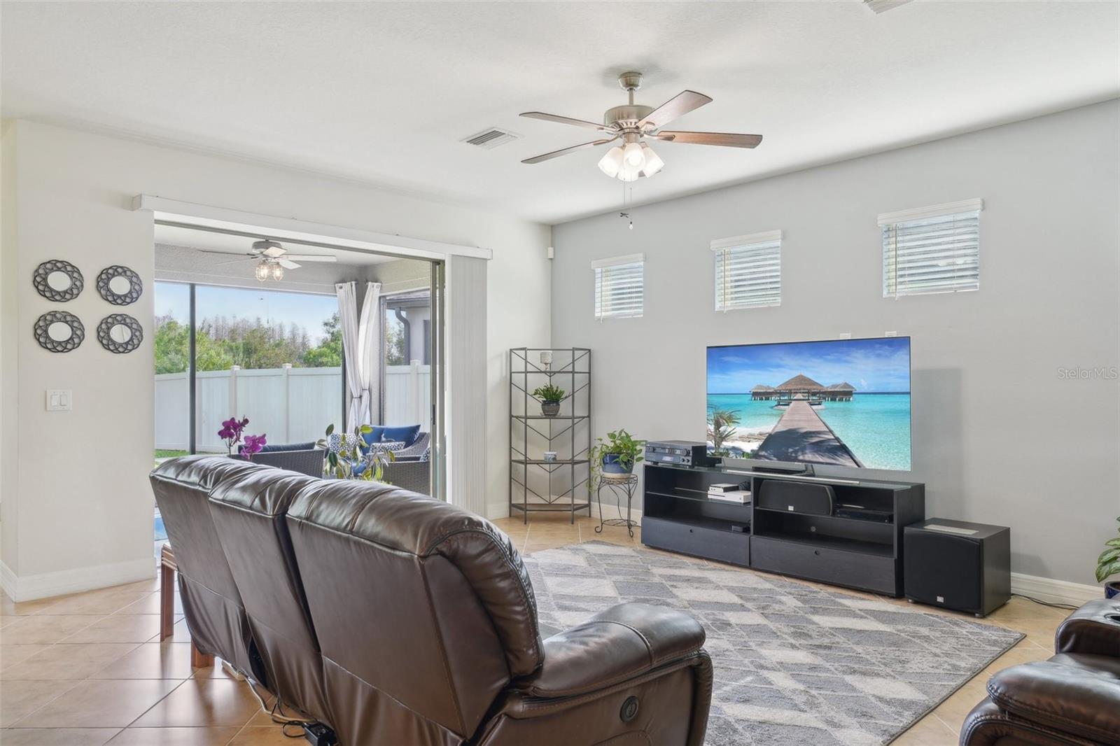 Listing photo id 22 for 7580 Pool Compass Loop