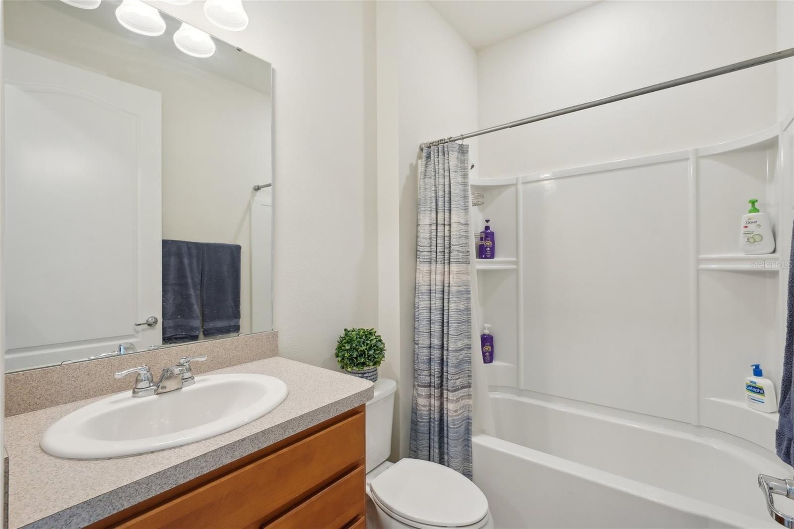 Listing photo id 30 for 7580 Pool Compass Loop