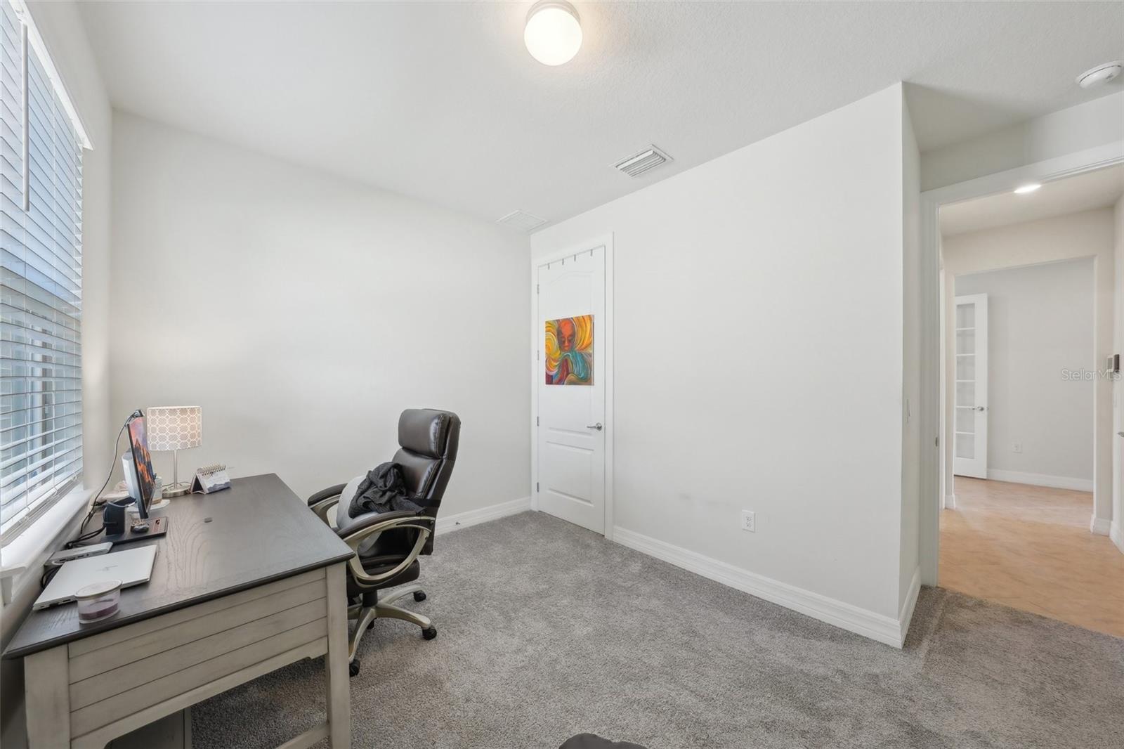 Listing photo id 32 for 7580 Pool Compass Loop