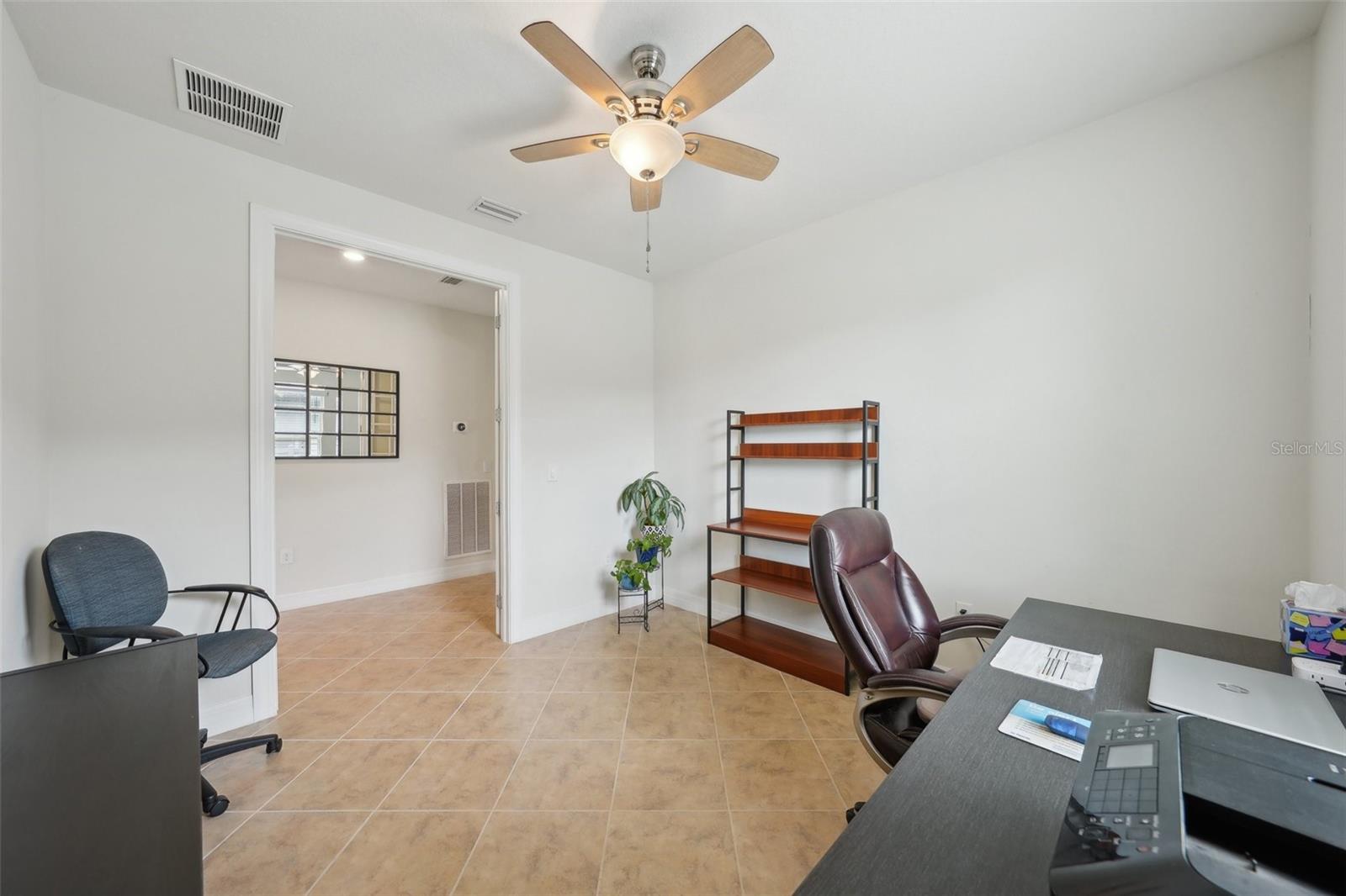 Listing photo id 35 for 7580 Pool Compass Loop