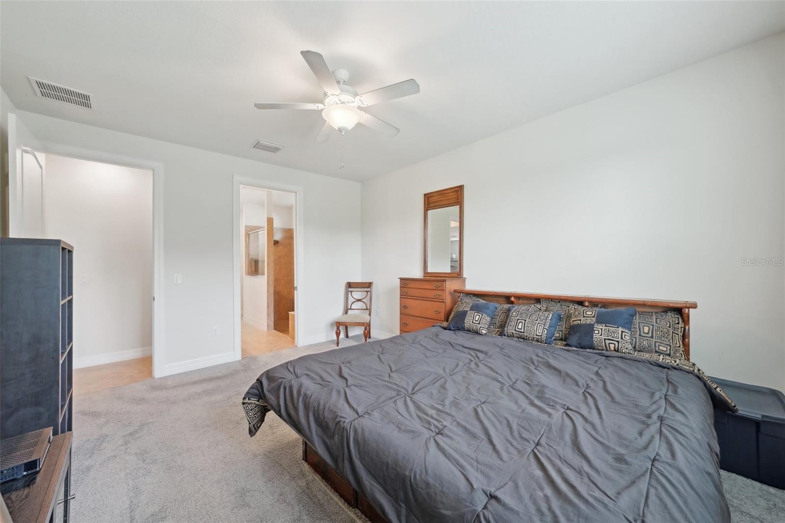 Listing photo id 38 for 7580 Pool Compass Loop