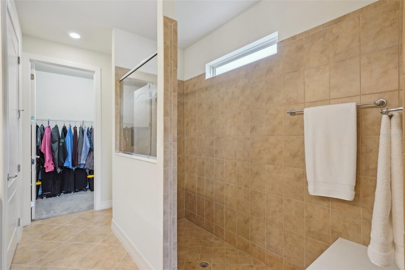 Listing photo id 41 for 7580 Pool Compass Loop