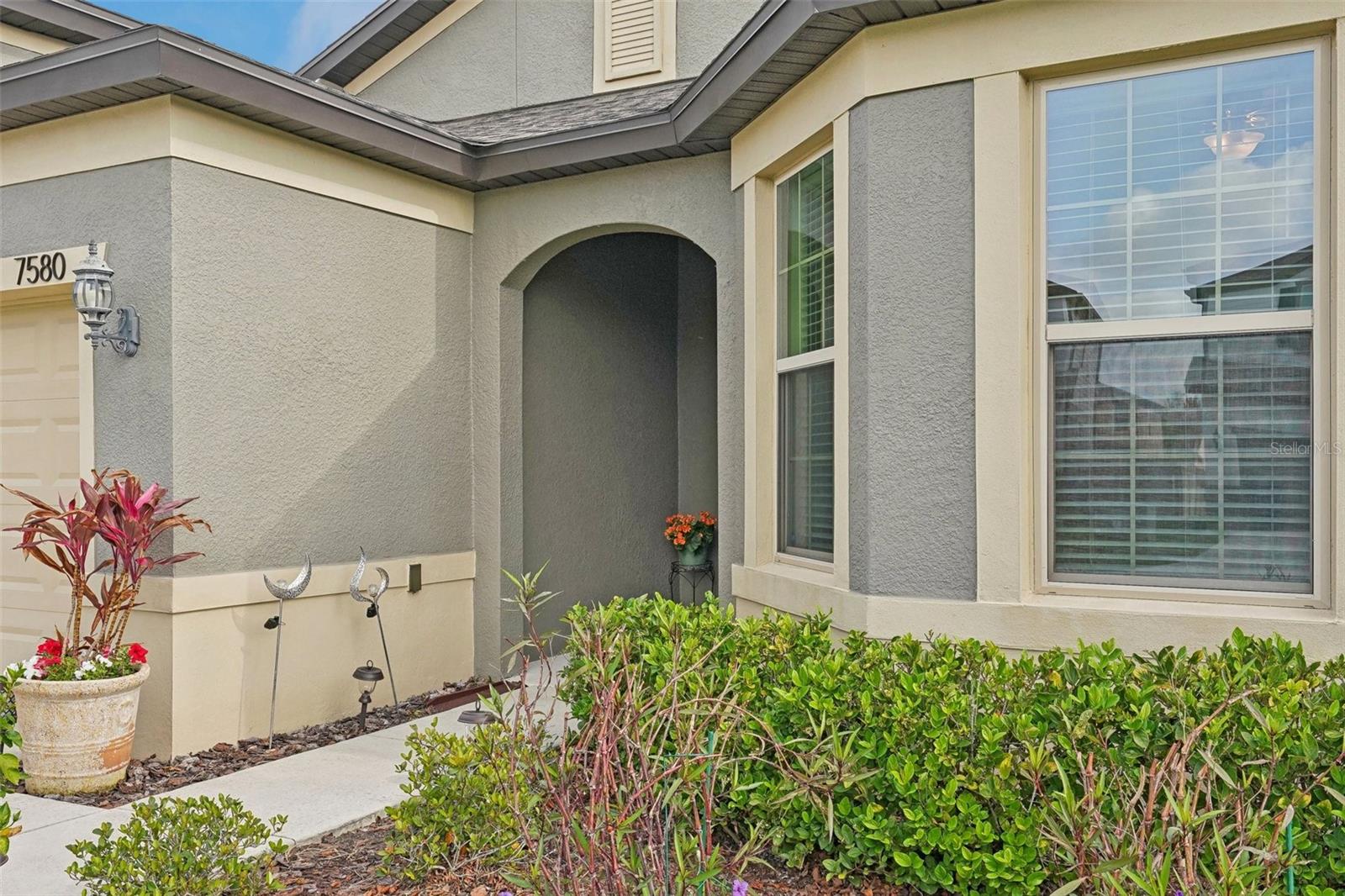 Listing photo id 3 for 7580 Pool Compass Loop