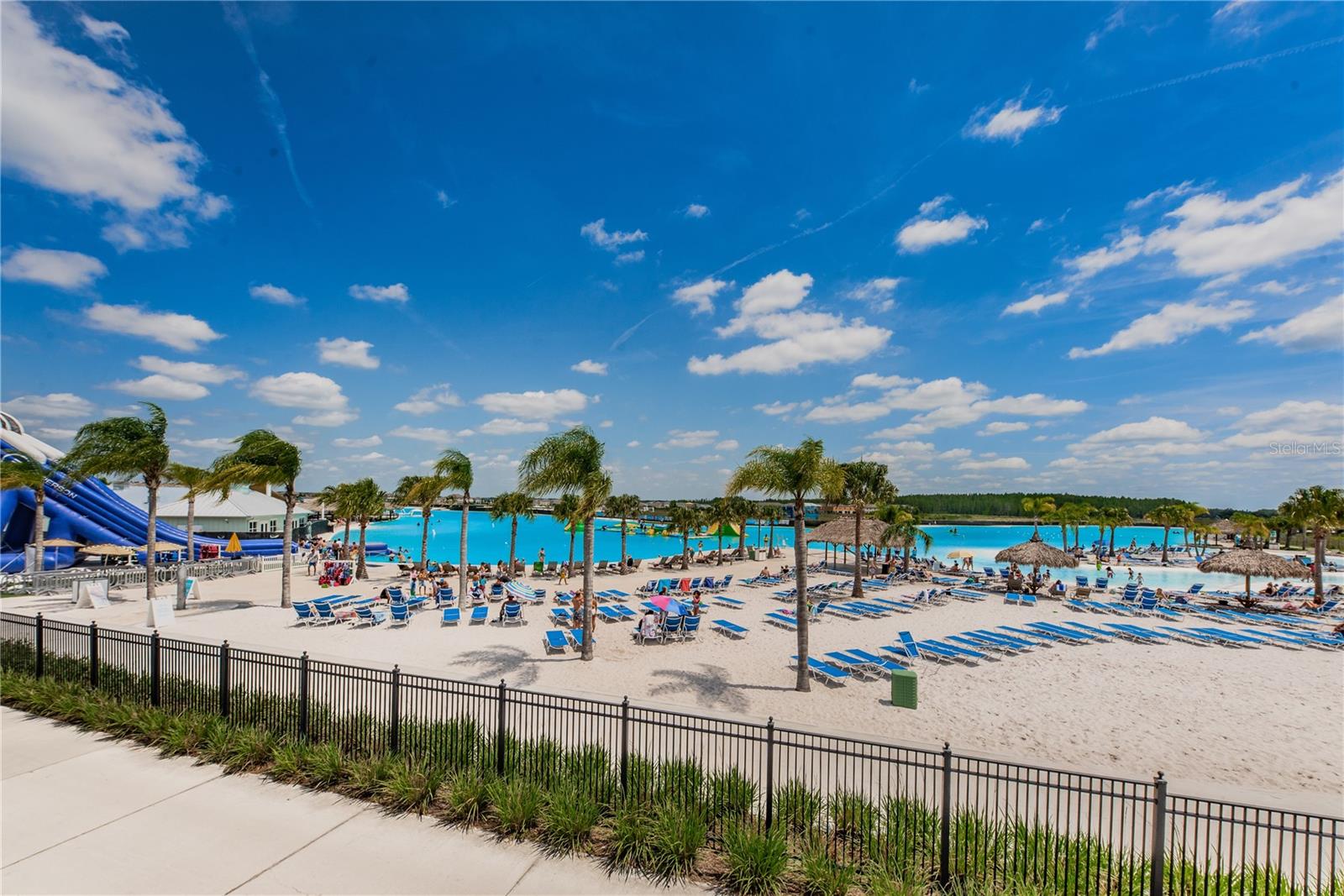 Listing photo id 60 for 7580 Pool Compass Loop