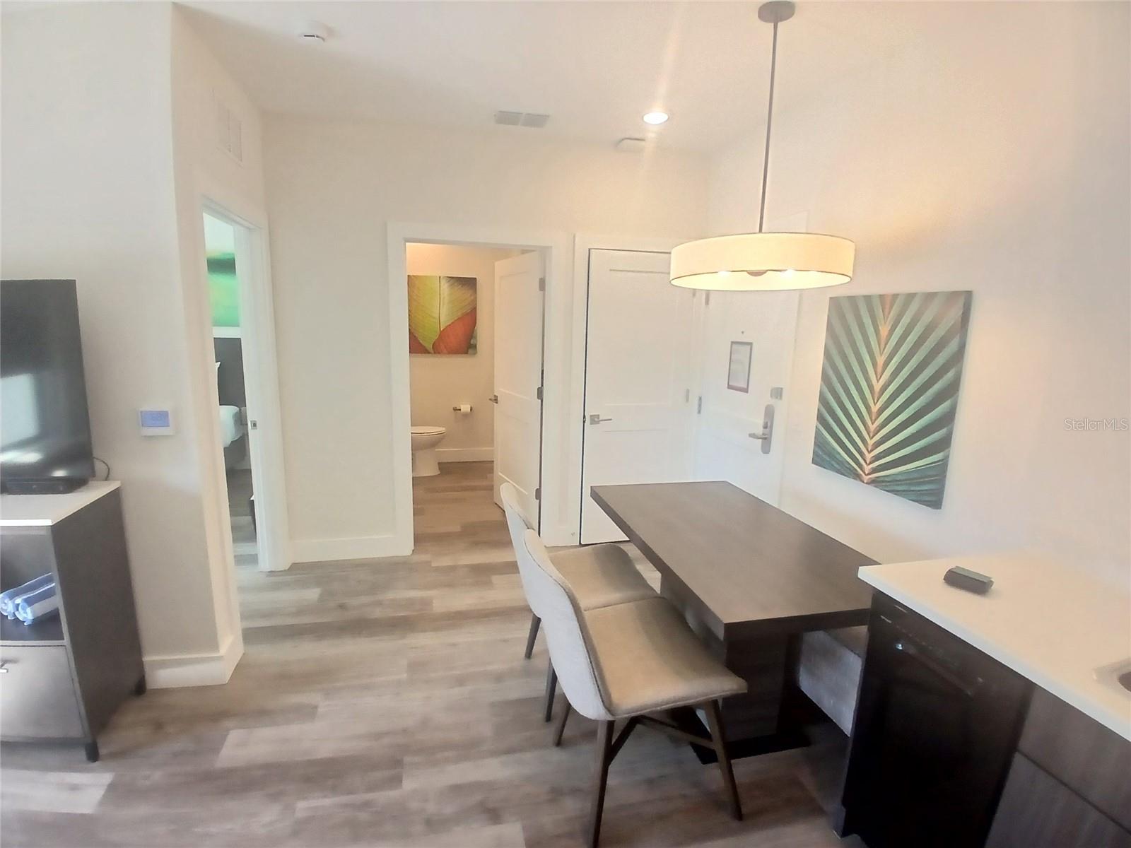 Image 20 of 21 For 15695 Grove Resort Avenue 4303