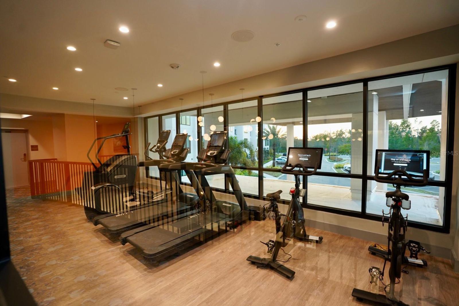 Image 8 of 21 For 15695 Grove Resort Avenue 4303