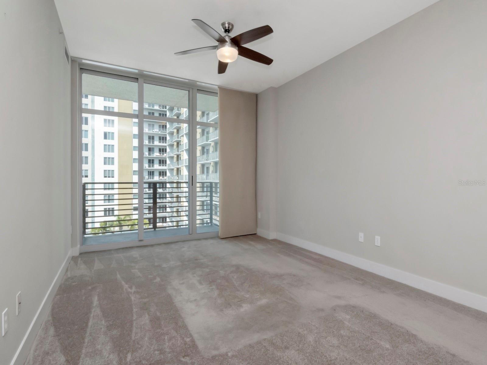 Listing photo id 9 for 1120 Kennedy Boulevard 1523