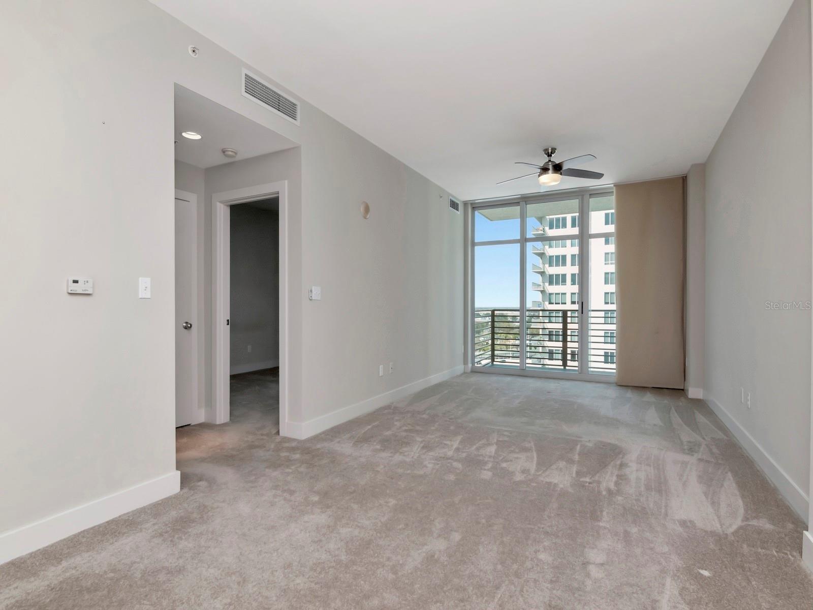 Listing photo id 7 for 1120 Kennedy Boulevard 1523