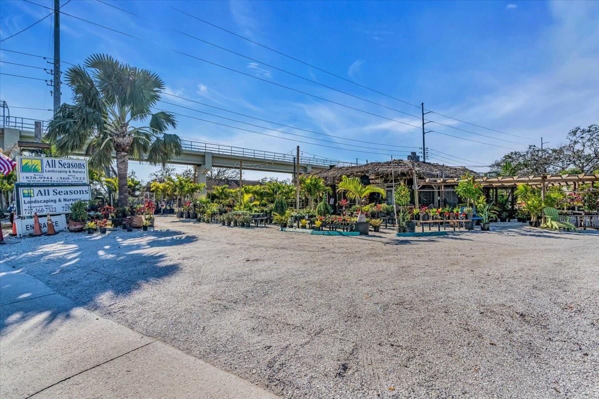 Listing photo id 16 for 101 Pasadena Avenue S