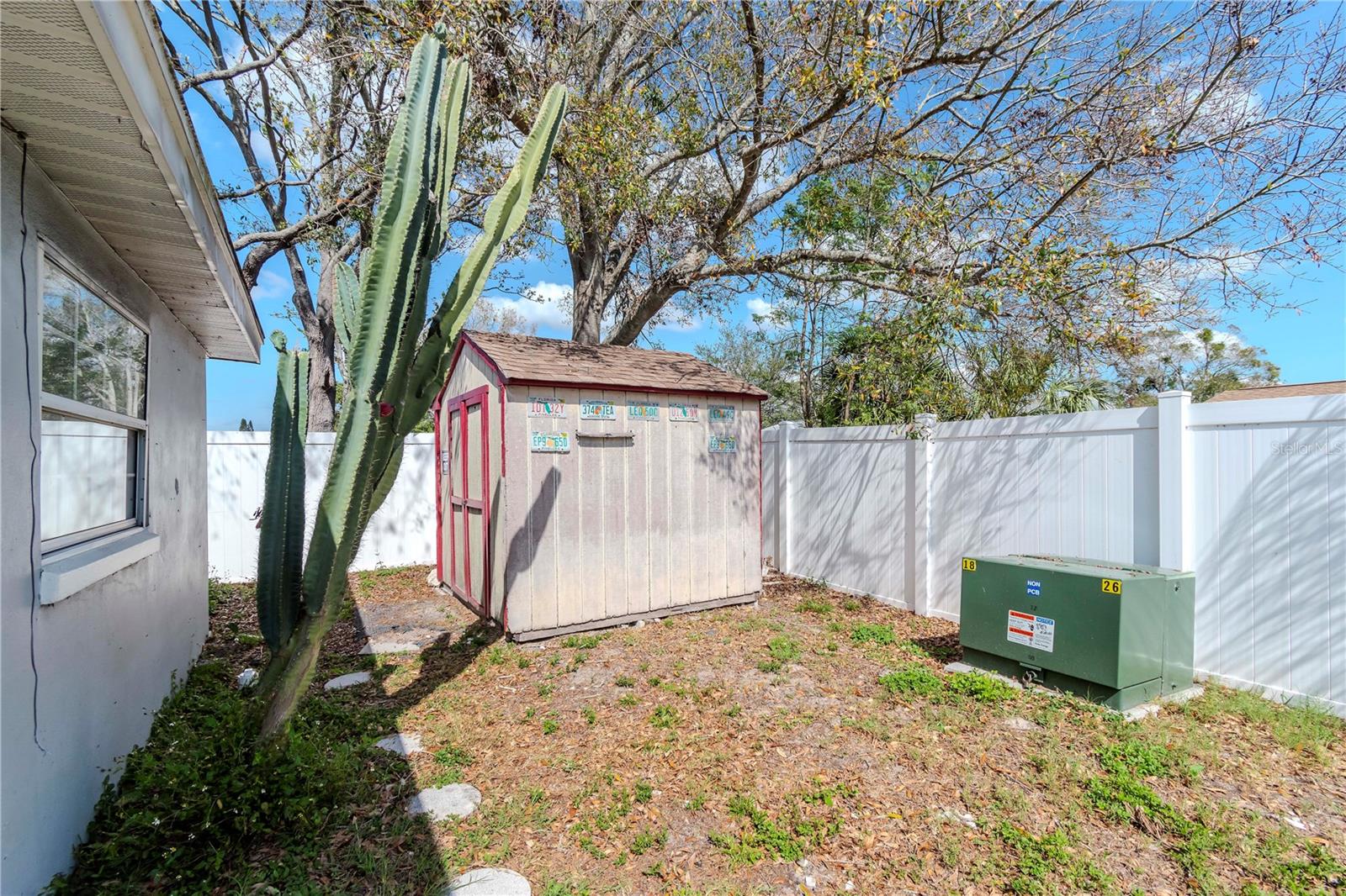 Listing photo id 29 for 1350 Brixton Lane