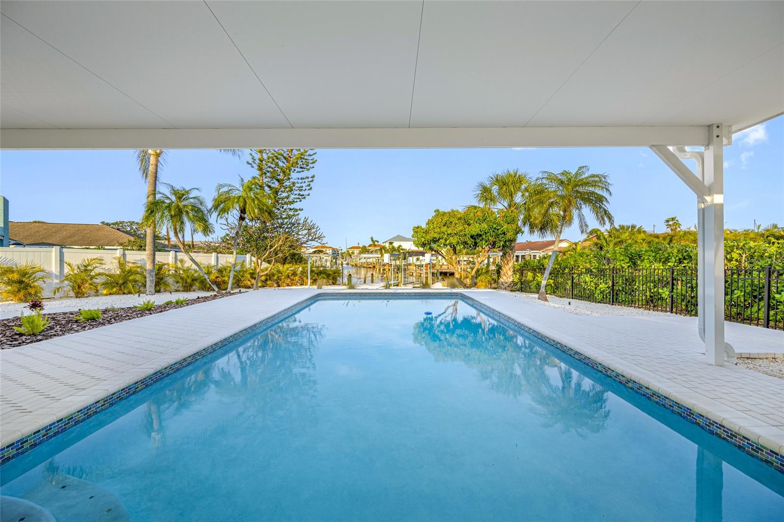 Listing photo id 62 for 1029 Bal Harbour Drive