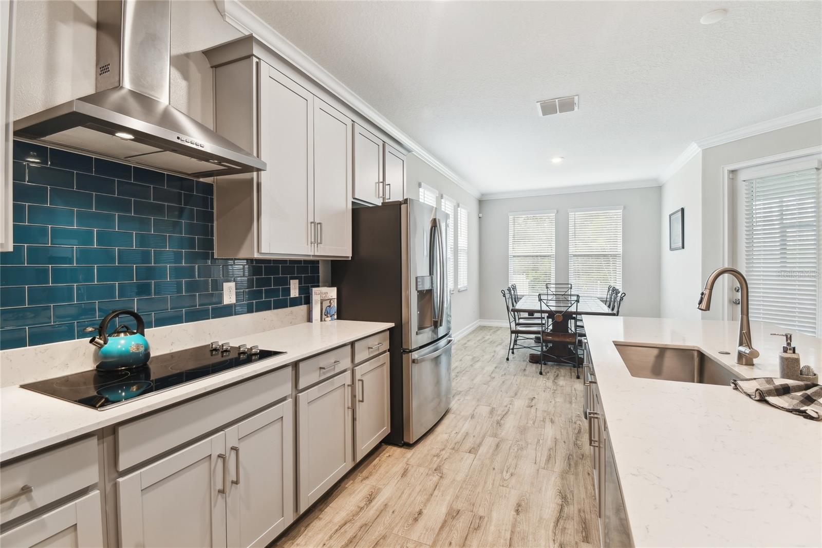 Listing photo id 11 for 9645 Little Bluestem Drive