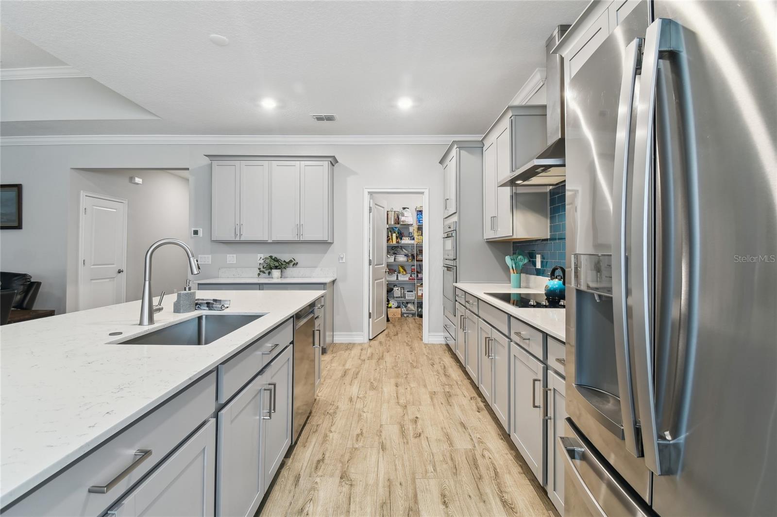 Listing photo id 16 for 9645 Little Bluestem Drive