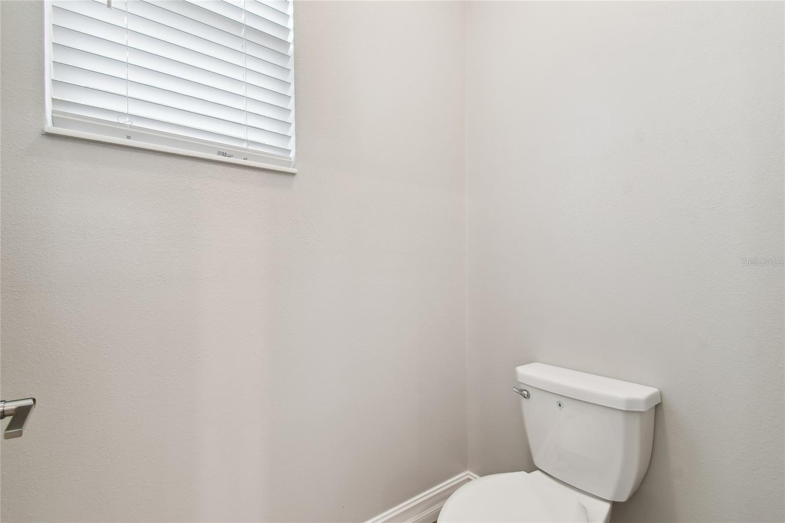 Listing photo id 22 for 9645 Little Bluestem Drive