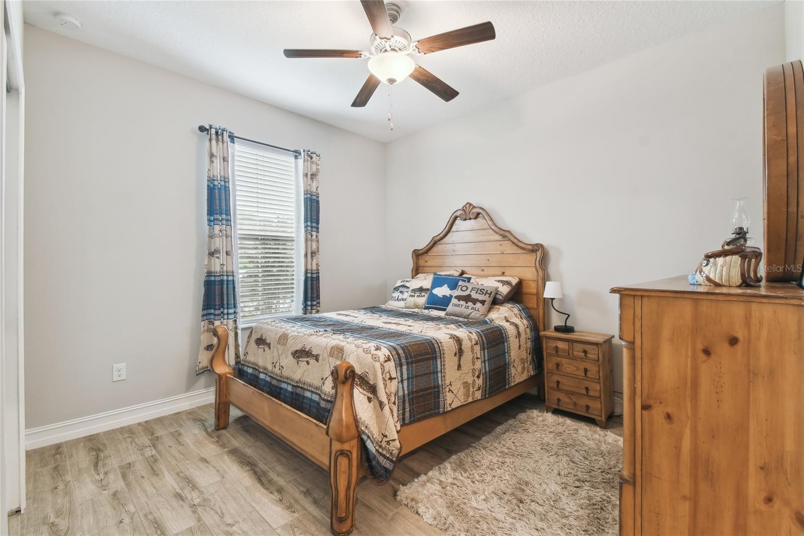 Listing photo id 39 for 9645 Little Bluestem Drive
