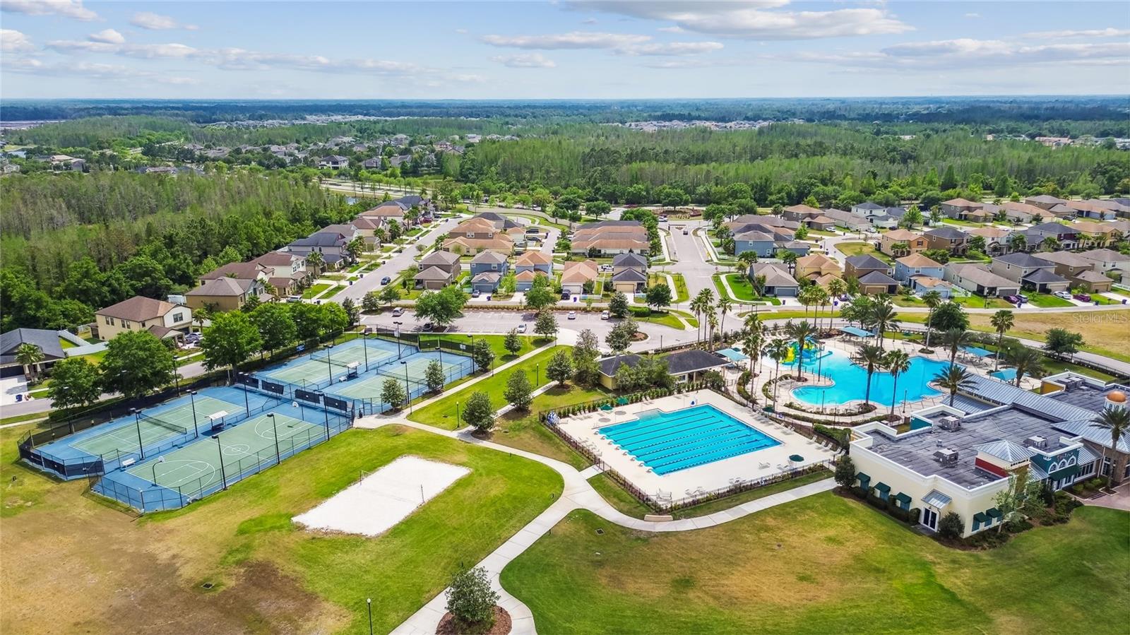 Listing photo id 70 for 9645 Little Bluestem Drive