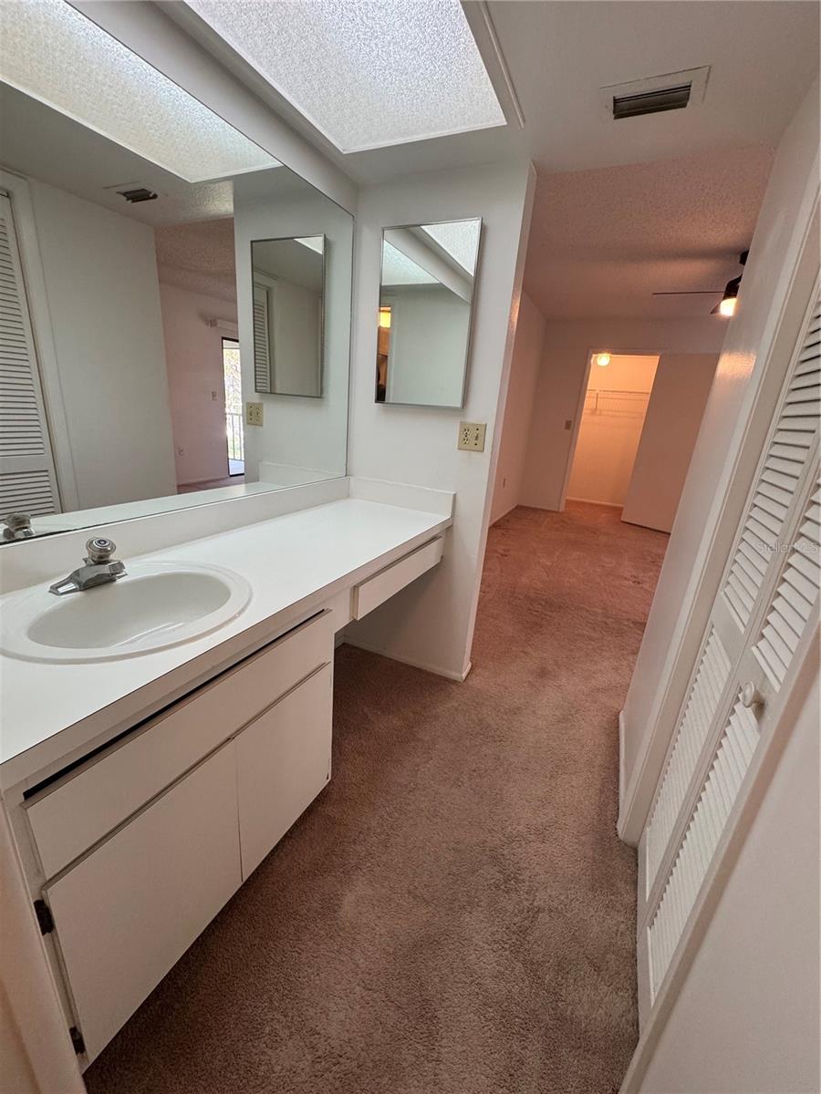 Image 8 of 13 For 106 Lakeside Court