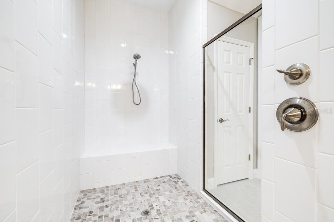 Listing photo id 22 for 21807 Amelia Rose Way