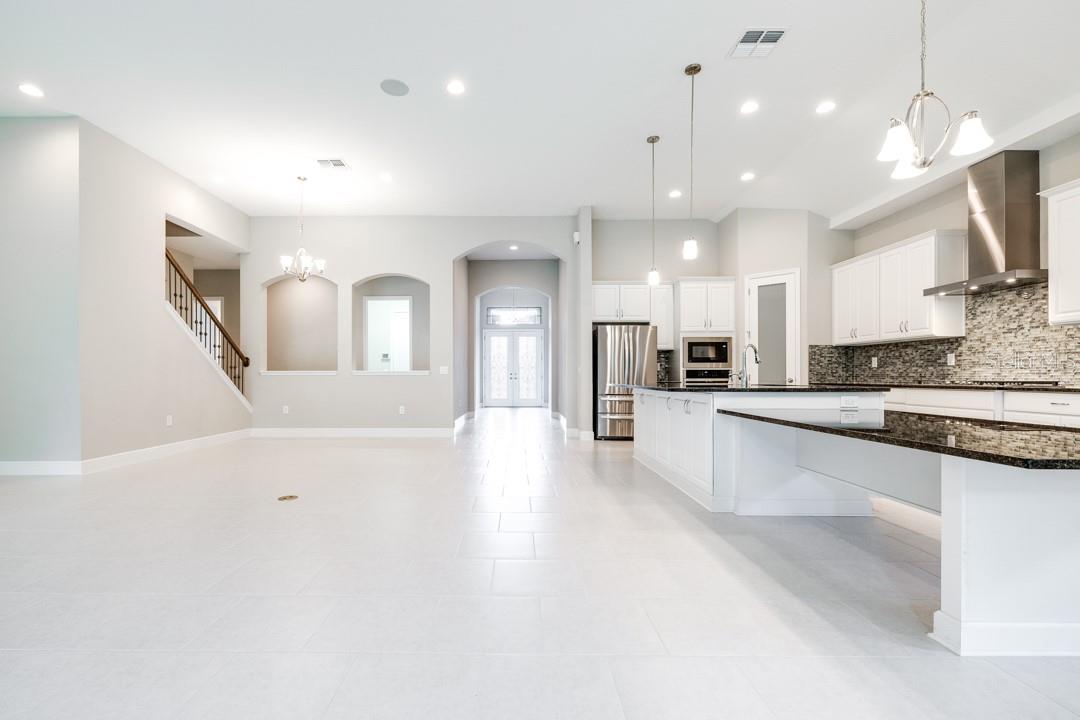 Listing photo id 1 for 21807 Amelia Rose Way