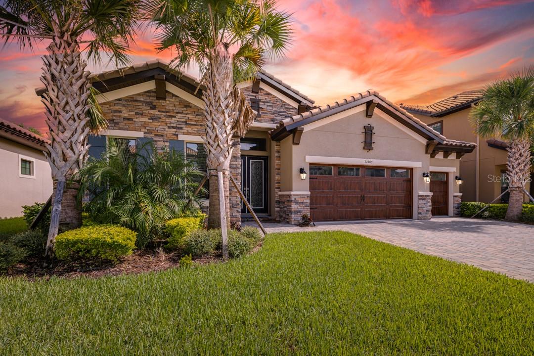 Listing photo id 65 for 21807 Amelia Rose Way