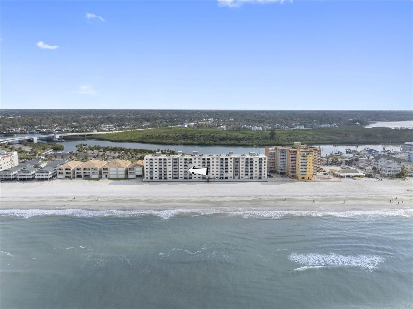 Image 44 of 50 For 18650 Gulf Boulevard 405