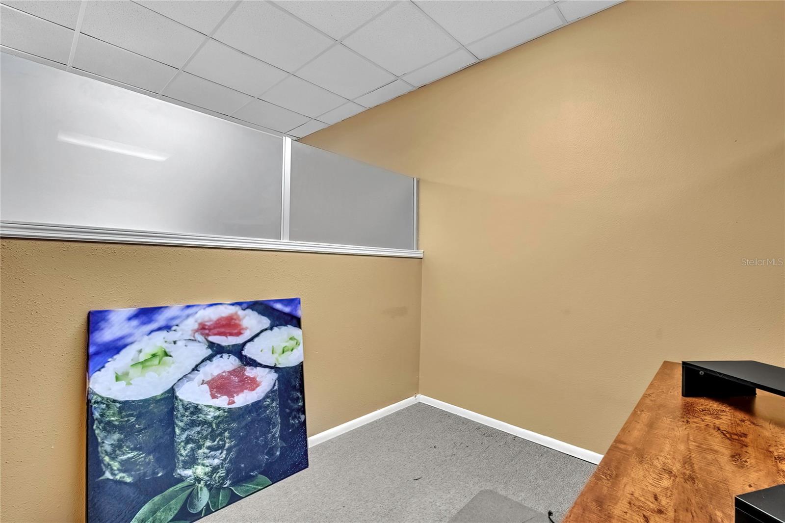 Listing photo id 8 for 13575 Linden Drive