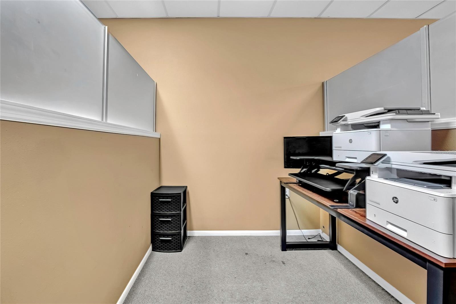 Listing photo id 9 for 13575 Linden Drive